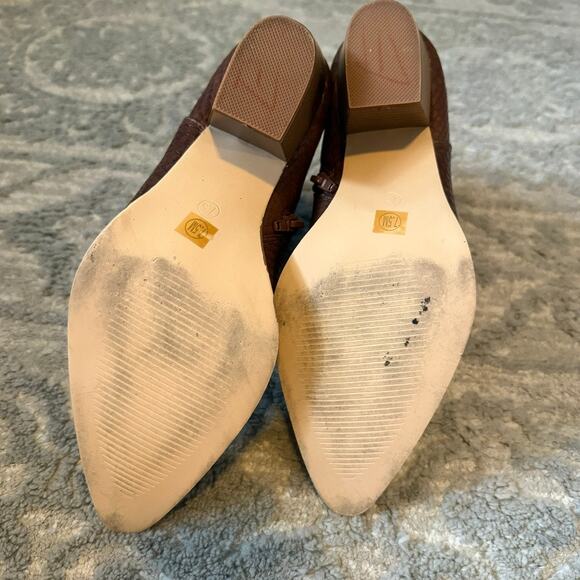 Lulu's x Matisse Spirit 7.5 snake pointed toe ankle booties 2900 - Picture 5 of 9